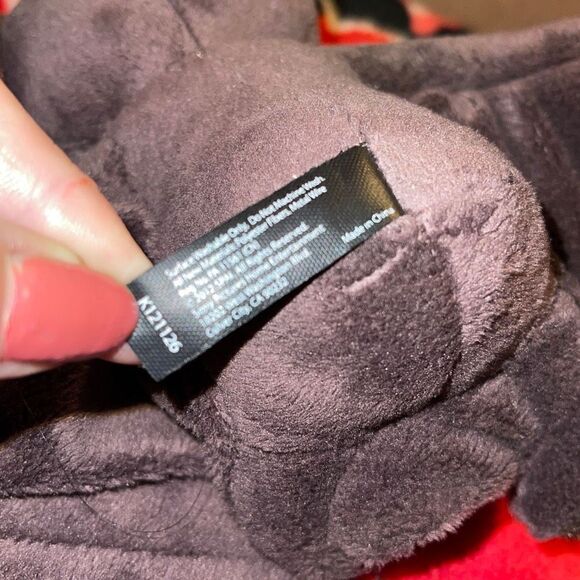 Hotel Transylvania Mavis Bat ￼poseable wings, plush wingspan 16 inches long 2012 - Picture 6 of 6